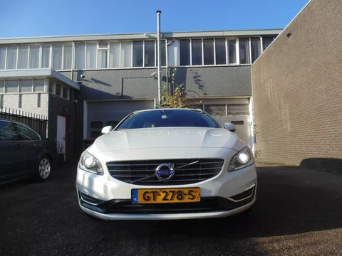 Volvo V60 2.4 D5 Twin Engine Special Edition 08-2015 315 PK