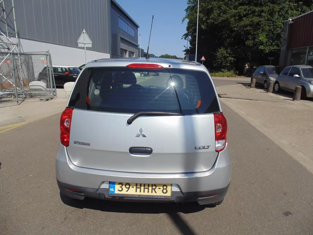 Mitsubishi Colt 1.3 Inform met airco 148000 km