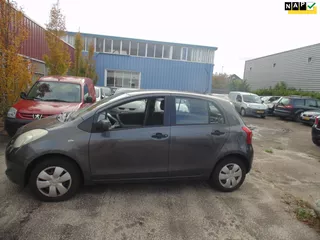Toyota Yaris 1.0 VVTi + MET AIRCO 5 DEURS
