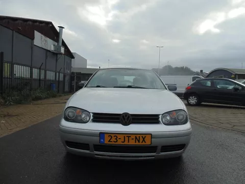 Volkswagen Golf 1.6-16V 2002 met airco navi