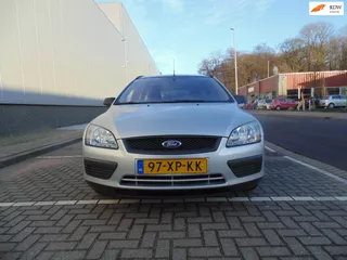 Ford Focus Wagon 1.6-16V Champion MET AIRCO 2007 APK 02-2027