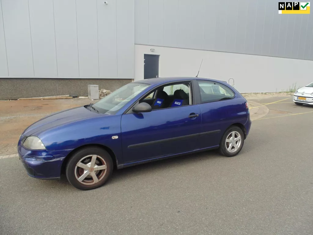 Seat Ibiza 1.4-16V Reference met airco apk 04-2027
