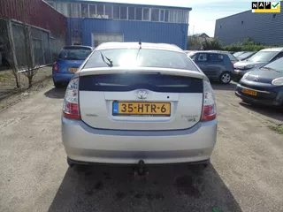 Toyota Prius 1.5 VVT-i Tech Edition MET NAVI AIRCO CAMERA LEDER TREKHAAK