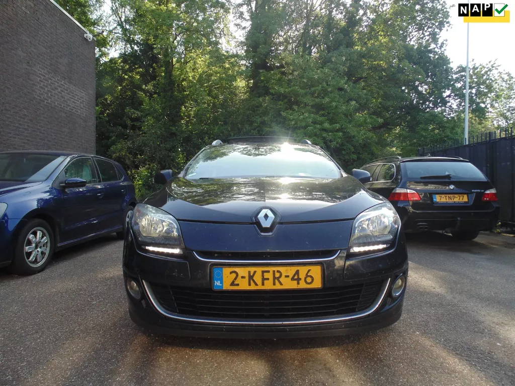 Renault M&eacute;gane Estate 1.5 dCi Bose MET NAVI CAMERA PANODAK TREKHAAK
