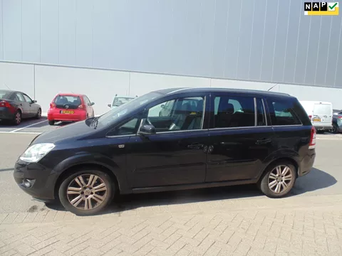Opel Zafira 1.8 Executive MET AIRCO NAVI LEER TREKHAAK