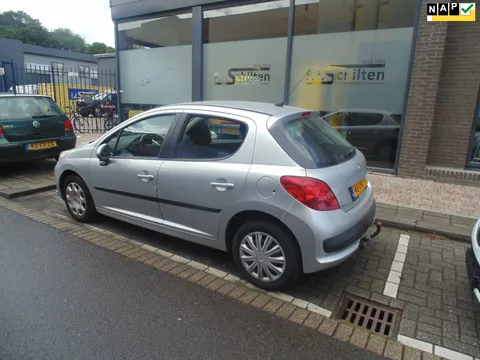Peugeot 207 1.4 VTi Sublime 5 DEURS 2009 MET AIRCO APK 08-2027