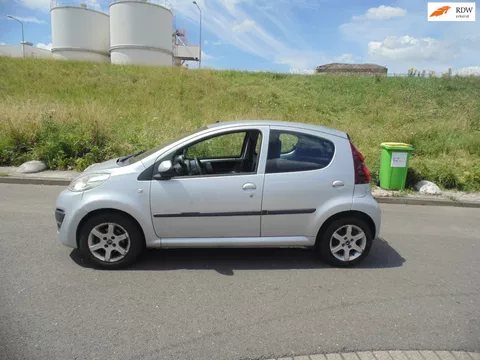 Peugeot 107 1.0 Active 5 DEURS MET AIRCO 2013
