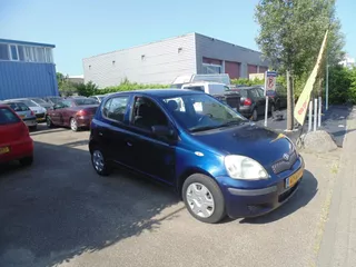 Toyota Yaris 1.0 VVT-i Idols MMT MET