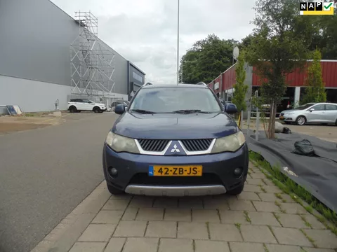 Mitsubishi Outlander 2.4 Intro Edition 2WD