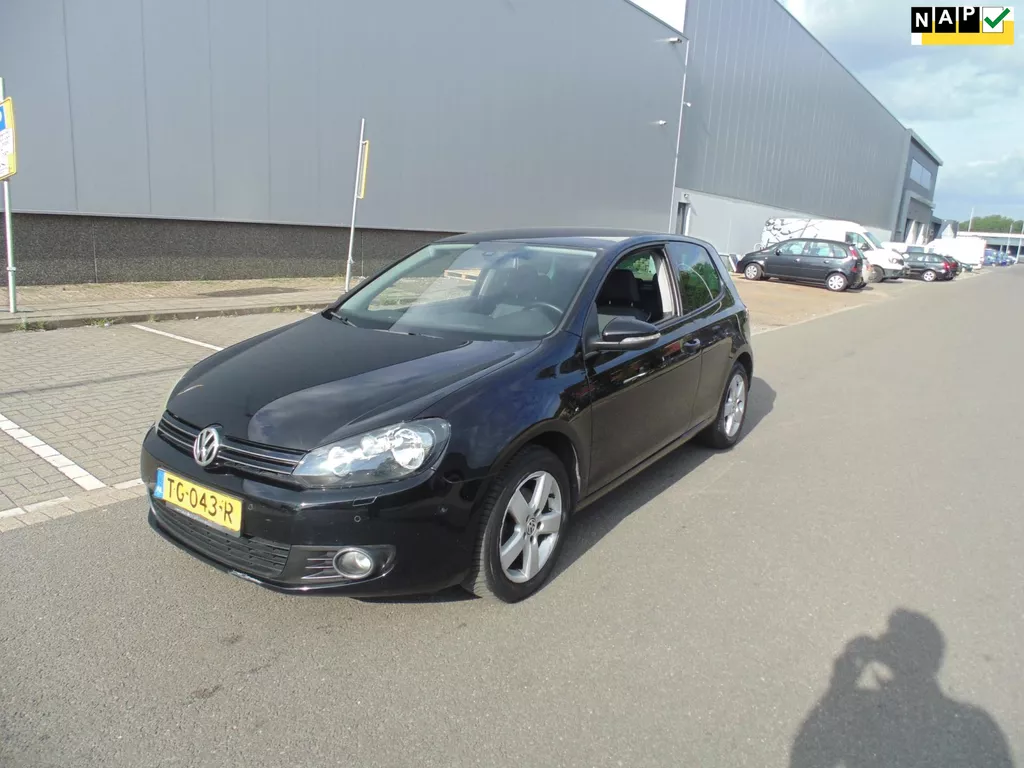 Volkswagen Golf 1.4 Easyline MET AIRCO