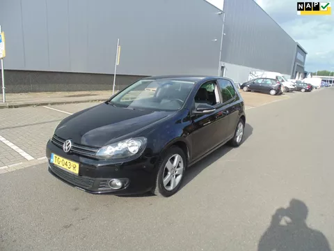 Volkswagen Golf 1.4 Easyline MET AIRCO