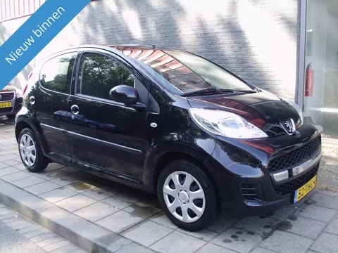 Peugeot 107 PEUGEOT 1.0 met airco 5 deurs