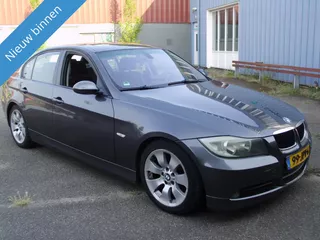 BMW 1 Serie 320 2.0 SEDAN AUTOMAAT MET NAVI