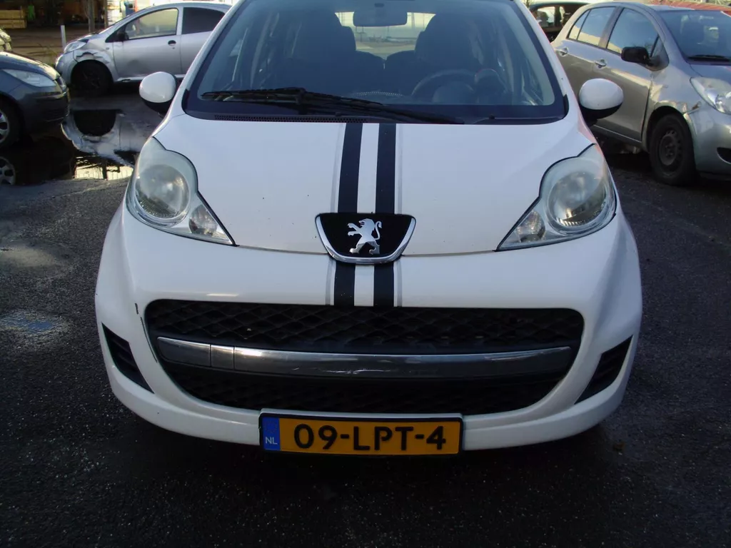 Peugeot 107 1.0-12V XS MET AIRCO LEDER