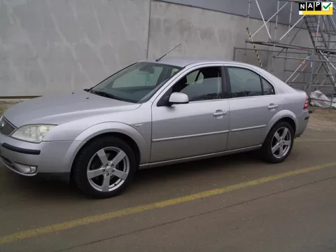 Ford Mondeo 2.0-16V Ghia Executive NAVI AIRCO TOP AUTO