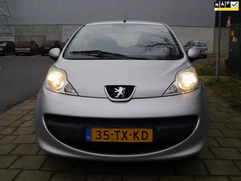 Peugeot 107 1.0-12V XS mooi auto