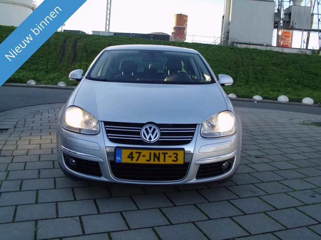 Volkswagen JETTA 1.4 TSI   AUTOMAAT  SEDAN MET AIRCO NAVI