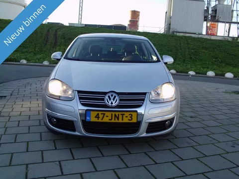 Volkswagen JETTA 1.4 TSI   AUTOMAAT  SEDAN MET AIRCO NAVI