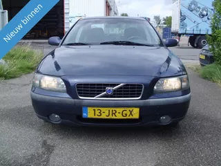 Volvo S60 2.4 BI FUEL   LPG  2002 MET TREKHAAK TOP AUTO