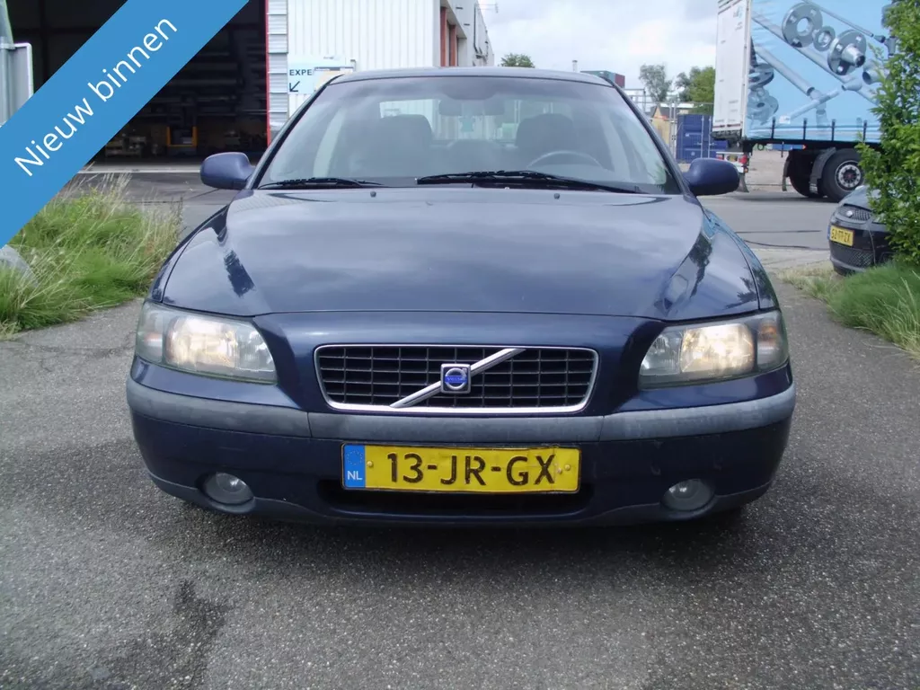 Volvo S60 2.4 BI FUEL   LPG  2002 MET TREKHAAK TOP AUTO