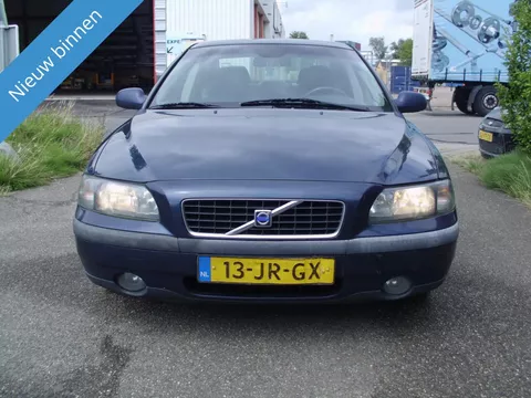 Volvo S60 2.4 BI FUEL   LPG  2002 MET TREKHAAK TOP AUTO