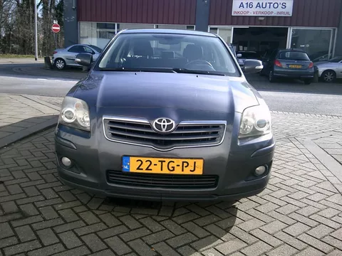 Toyota AVENSIS 2.0 147 pk MET AIRCO