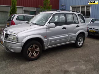 Suzuki Grand Vitara 2.5 V6 AUTOMAAT MET AIRCO 4/4