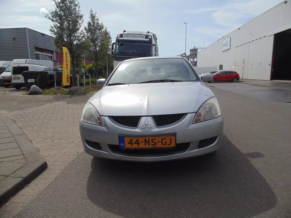 Mitsubishi Lancer Station Wagon 1.6 Comfort MET AIRCO