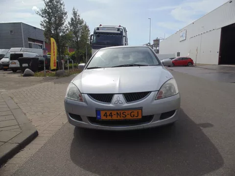 Mitsubishi Lancer Station Wagon 1.6 Comfort MET AIRCO
