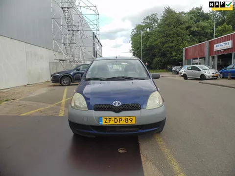 Toyota Yaris 1.0-16V VVT-i Terra