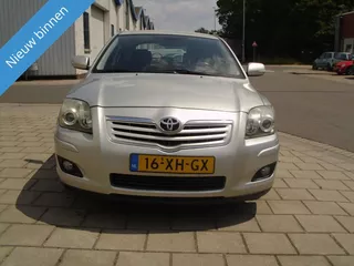 Toyota TOYOTA AVENSIS 2.0 MET AIRCO NAVI  LEER