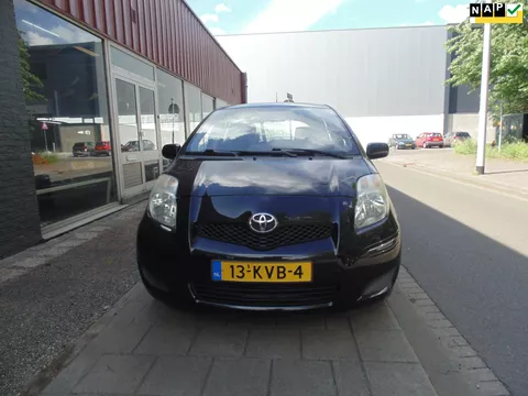 Toyota Yaris 1.3 VVTi Aspiration MET AIRCO TREKHAAK