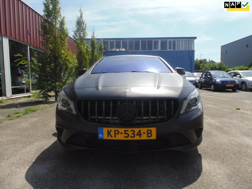 Mercedes-Benz CLA-klasse 200 OrangeArt Edition SEDAN TOP AUTO