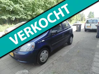 Toyota Yaris 1.3-16V VVT-i Sol 5 DEURS AUTOMAAT